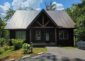 910 Saddle Creek Way, Sevierville, TN 37862