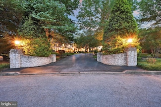 1716 Olmsted Way E, Camp Hill, PA 17011