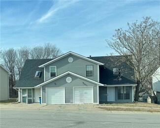 424 Spring Ave, Liberty, MO 64068