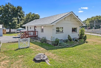 604 N 3rd St W, Chewelah, WA 99109