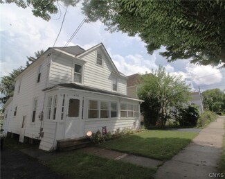 1406 Oak St, Syracuse, NY 13203
