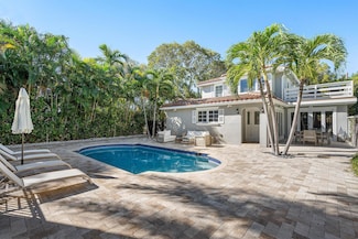 820 Palm Trail, Delray Beach, FL 33483