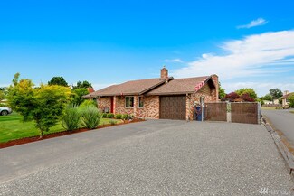 121 Glacier Ave S, Pacific, WA 98047