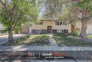 451 Curtis St, Evansville, WY 82636