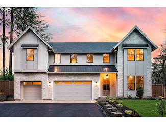 3392 SW Underwood Dr, Portland, OR 97225