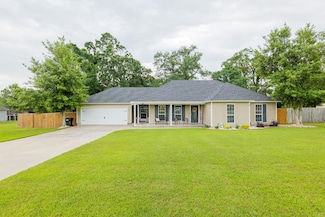 62 Eleanor Place, Ray City, GA 31645