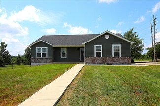 1001 Wolf Creek Rd, Farmington, MO 63640