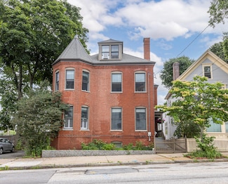 261 Vaughan St, Portland, ME 04102