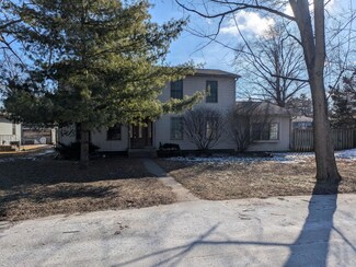 327 Indiana St, Chesterton, IN 46304