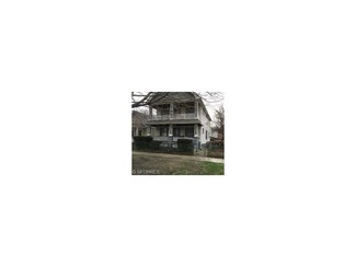 2578 W 11th St, Cleveland, OH 44113