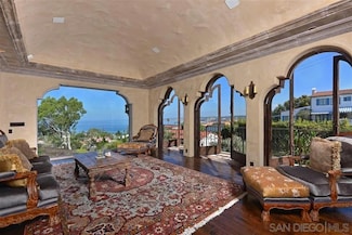 7604 Country Club Dr, La Jolla, CA 92037