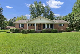1372 Westover Rd, Jackson, TN 38301