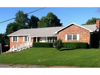 304 Hillcrest Dr, Trafford, PA 15085