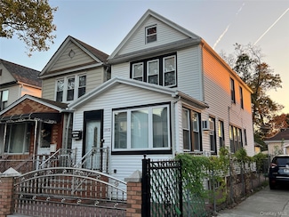 10472 127th St, South Richmond Hill, NY 11419