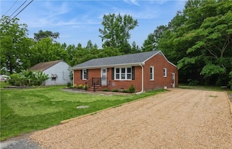 105 Fairfield Ave, Suffolk, VA 23434