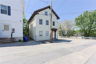 26 Ames St, Providence, RI 02909