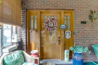 205 Allison St, Newton, KS 67114