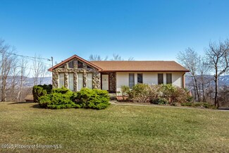 300 Parallel Dr, Scranton, PA 18504