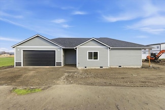 465 Arnos St, Talent, OR 97540