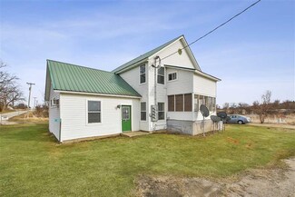 385 County Road A, Cambridge, WI 53523