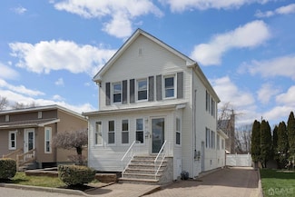 27 Columbus Ave, Cliffwood, NJ 07721
