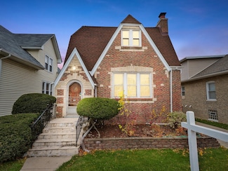 2943 N New England Ave, Chicago, IL 60634
