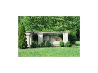 20901 E 50th Ter Dr, Independence, MO 64015