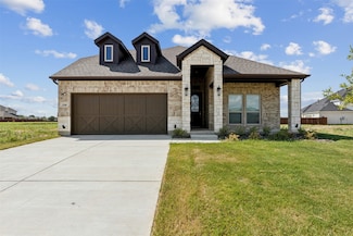 2540 Baypoint Dr, Grand Prairie, TX 75054