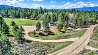 13 Nugget Dr, Cascade, ID 83611
