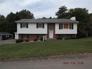 40 Crabapple Dr, Waynesburg, PA 15370