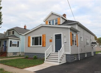 35 Robins St, Buffalo, NY 14220
