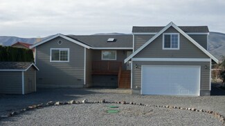 304 Atterbury Way N, Mattawa, WA 99349