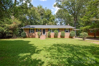 733 Allister Dr, Charlotte, NC 28227