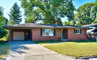 335 W 21st Ave, Fremont, NE 68025
