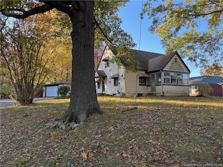 2823 1/2 Charlestown Rd, New Albany, IN 47150