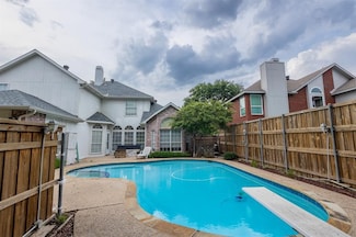 1441 Susan Ln, Carrollton, TX 75007