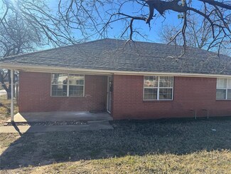 1327 E Fay St, Shawnee, OK 74801