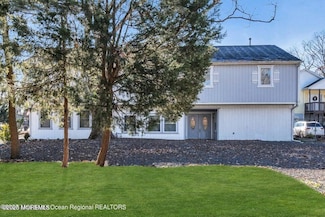 58 Chadwick Ave, Toms River, NJ 08753