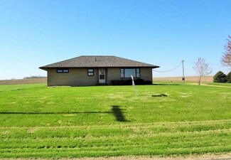 28416 Eagle Point Rd, Milledgeville, IL 61051
