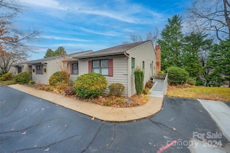 77 Chestnut St Unit 306, Tryon, NC 28782
