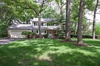 8681 Heather Dr, Burr Ridge, IL 60527