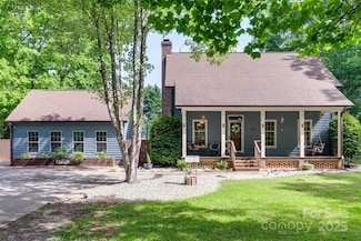 6688 Pine Forest Dr, York, SC 29745