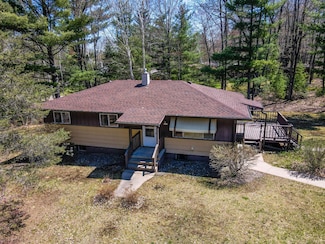 1718 Menominee Dr, Rhinelander, WI 54501