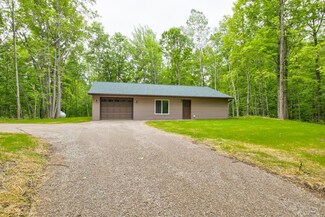 W9701 Makwa Ct, Crivitz, WI 54114