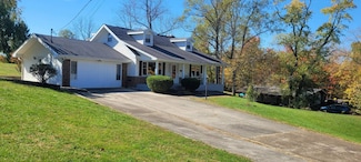 517 1st St, West Union, OH 45693