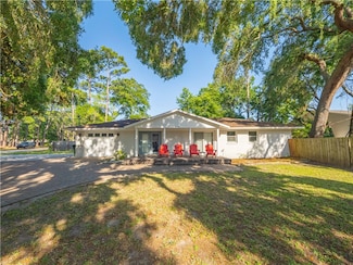 900 Mallery St, Saint Simons Island, GA 31522