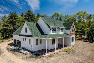 34 Gary Ln, Milford, PA 18337