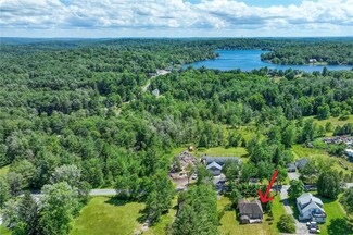 35 Broadway, Kauneonga Lake, NY 12720