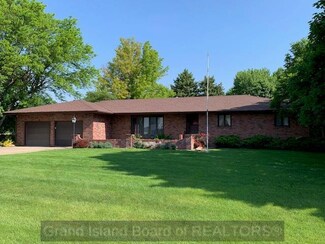 4040 Patchwork Place, Grand Island, NE 68803
