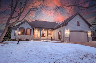 12921 Fairbanks Ave N, Hugo, MN 55038